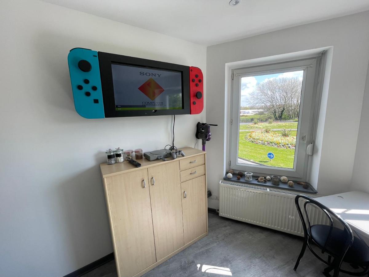 קאלה Studio Petit Plus Gaming ! מראה חיצוני תמונה